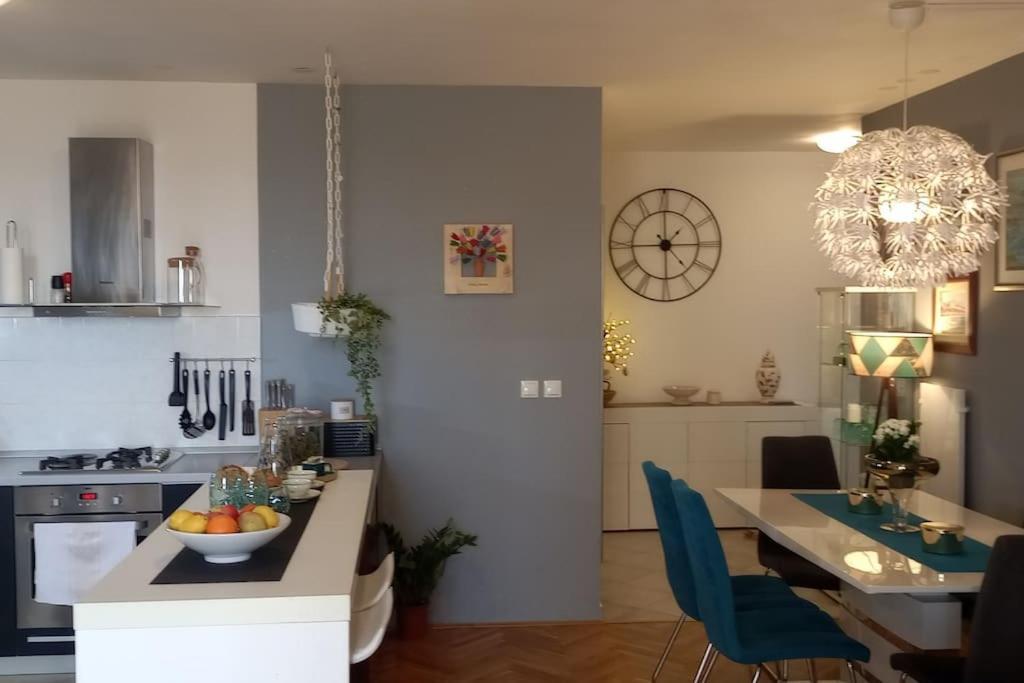 Apartment Pupila Solin Buitenkant foto